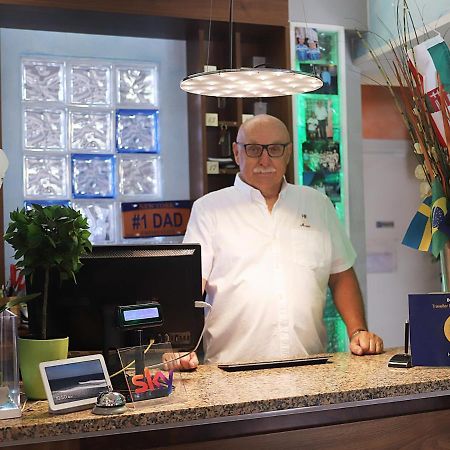 Hotel & Apartments Rinaldo Боргоманеро Екстериор снимка