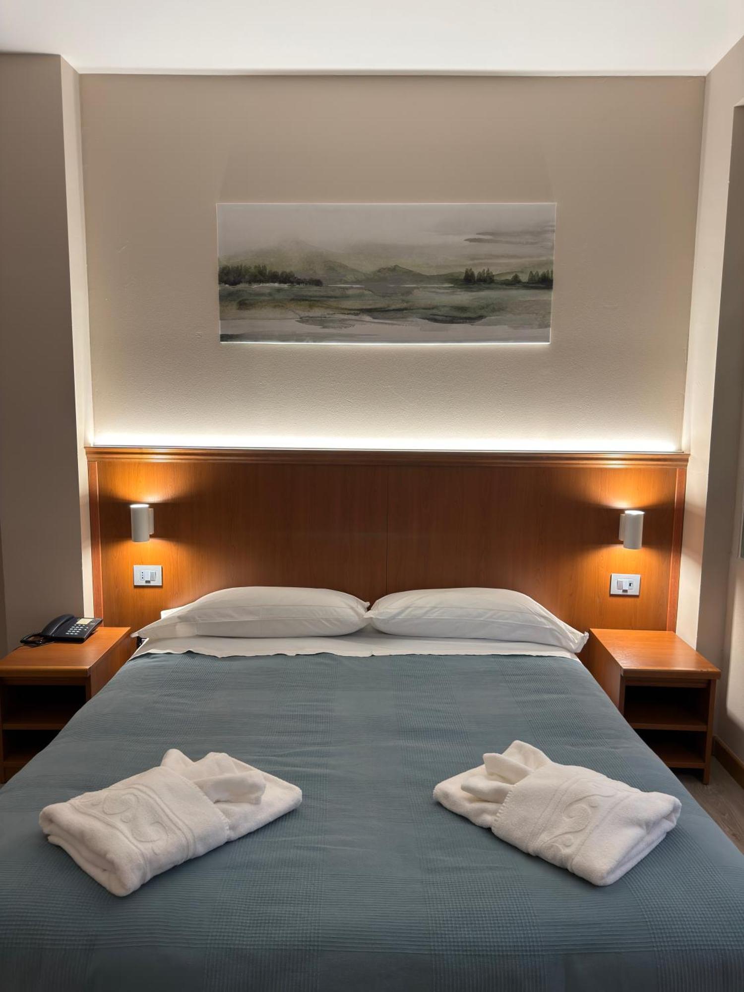 Hotel & Apartments Rinaldo Боргоманеро Екстериор снимка